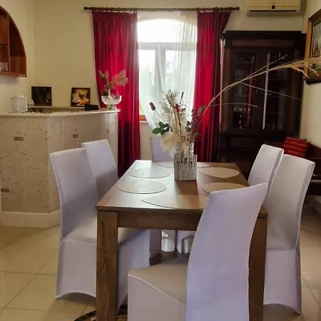 Вілла New Dubai - Okrug Gornji,trogir, Hrvatska Трогір